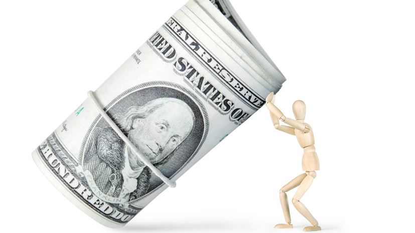 Специалист Астафьев: цена доллара может достичь 79 рублей на следующей неделе