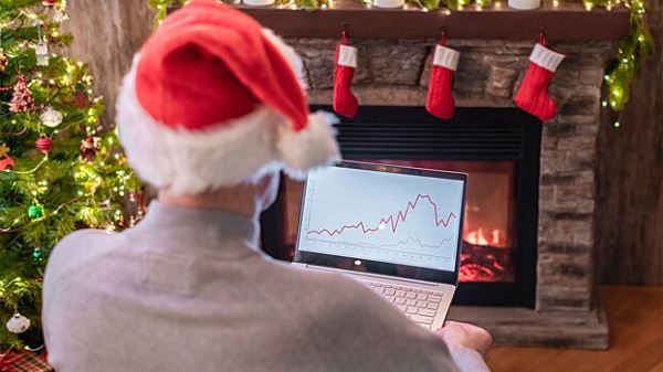 Что такое новогоднее ралли на бирже и можно ли на нём заработать