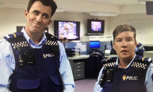 Вооруженные грабители заставили пару во Франции перевести биткоины на миллион долларов